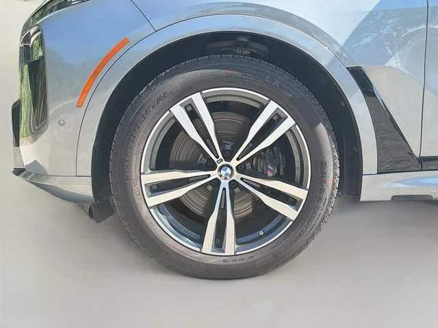 Used 2023 Gray Metallic BMW M60i image 45
