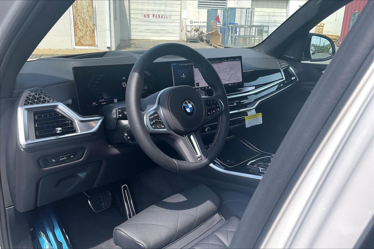 2026 BMW X5 M60i - Photo 9