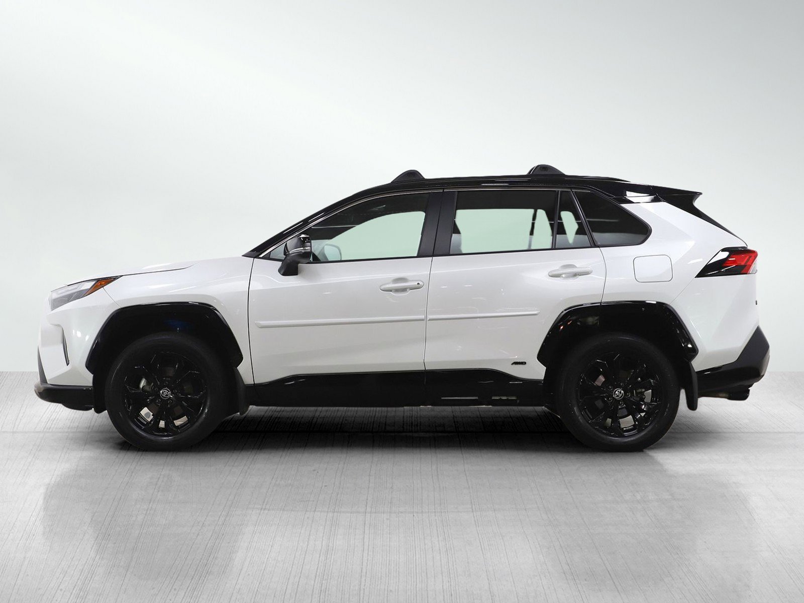 Used 2024 Toyota RAV4 XSE with VIN 2T3E6RFV6RW053435 for sale in Burnsville, Minnesota