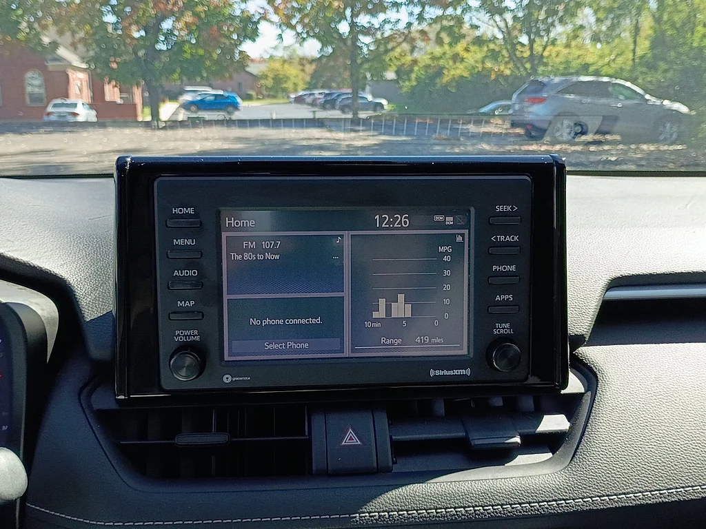 Used 2020 Magnetic Gray Metallic Toyota LE image 21