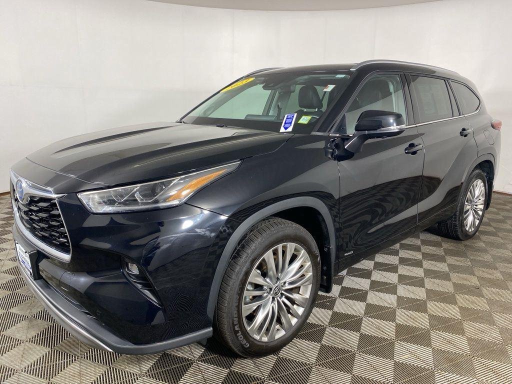 Used 2023 Midnight Black Metallic Toyota Platinum image 3