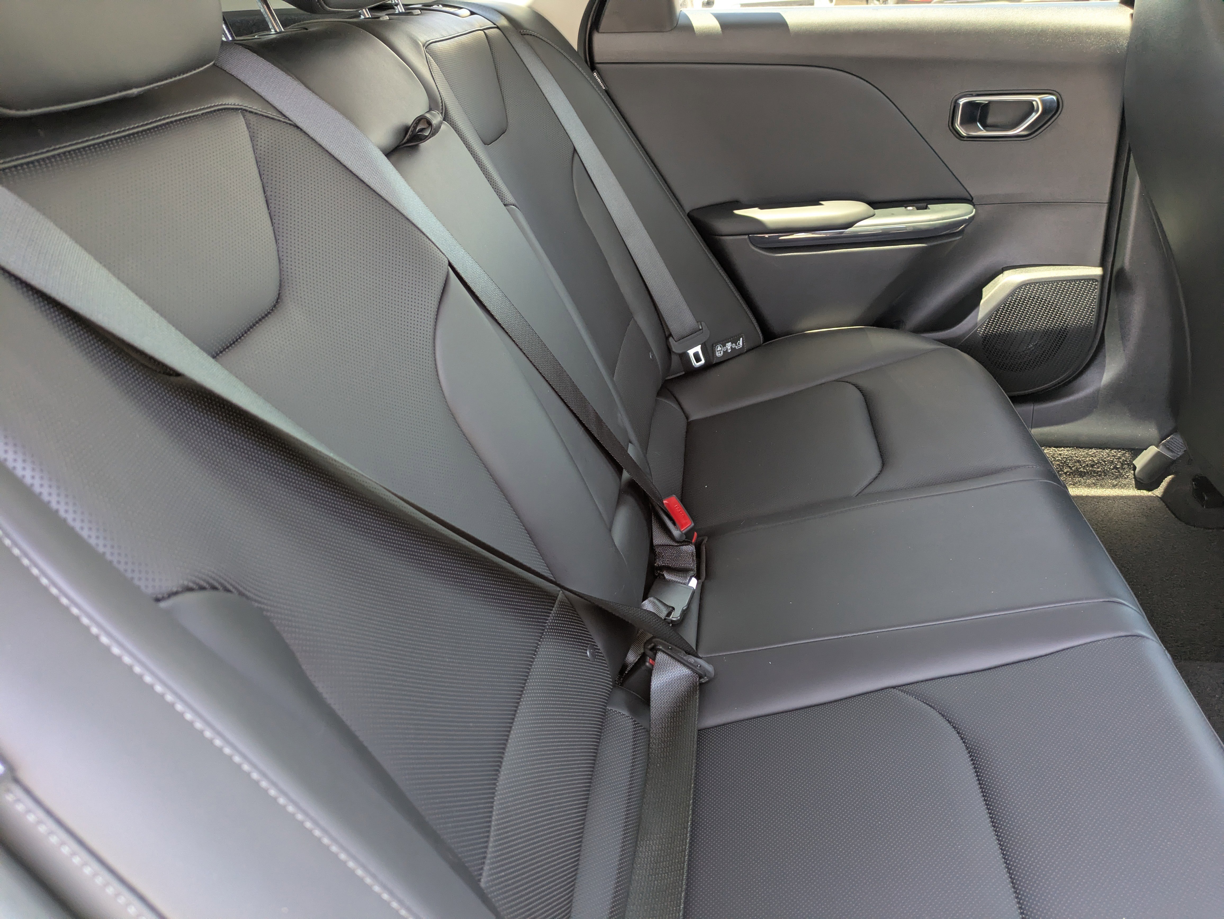 New 2026 Aurora Black Pearl Kia EX image 14