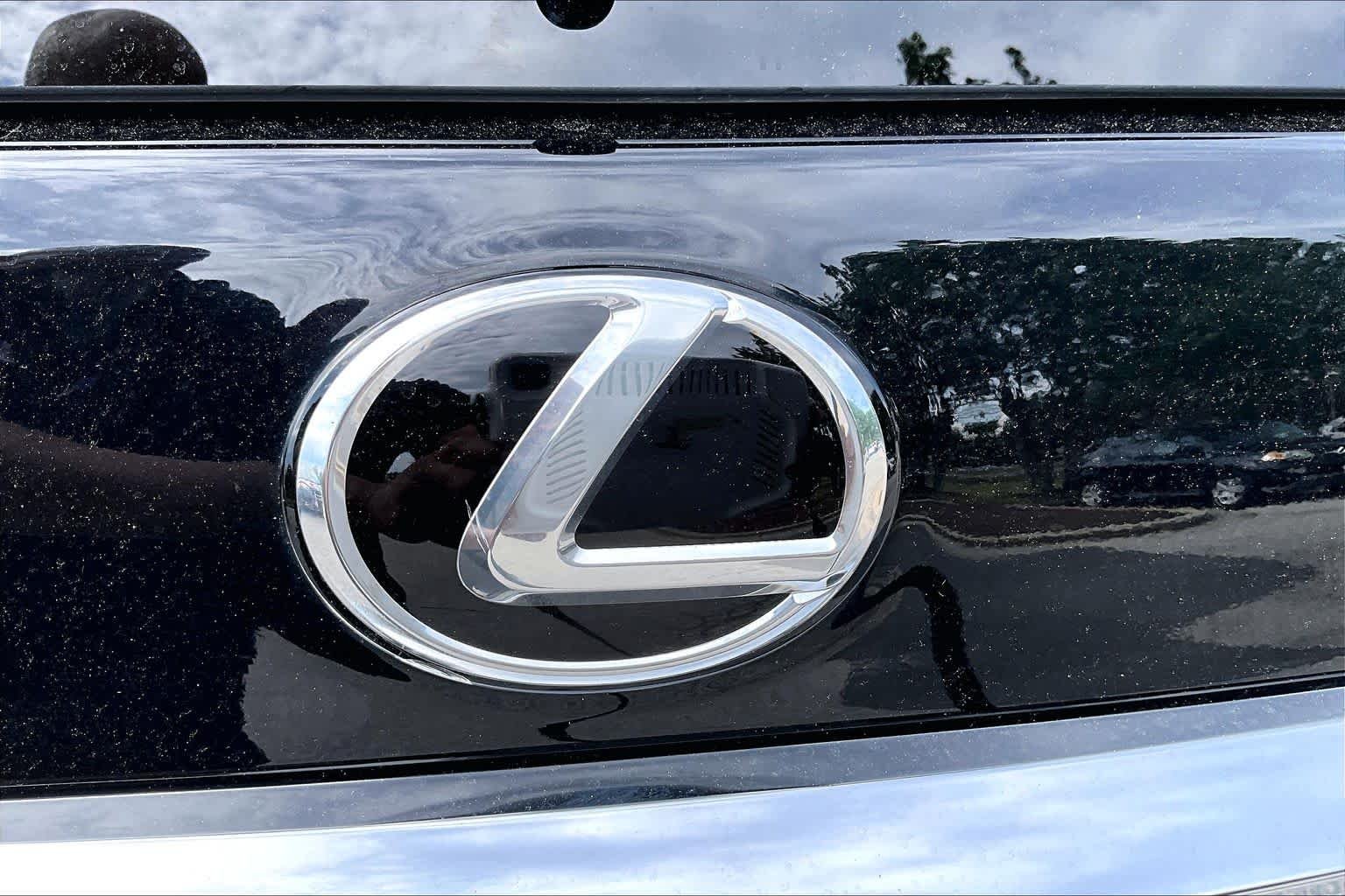 Used 2021 Black Onyx Lexus Premium image 31