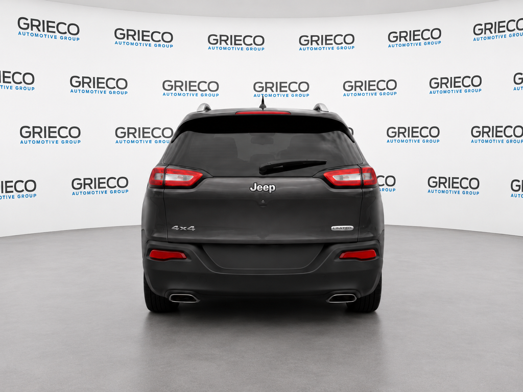 Used 2015 Gray Jeep Latitude image 4