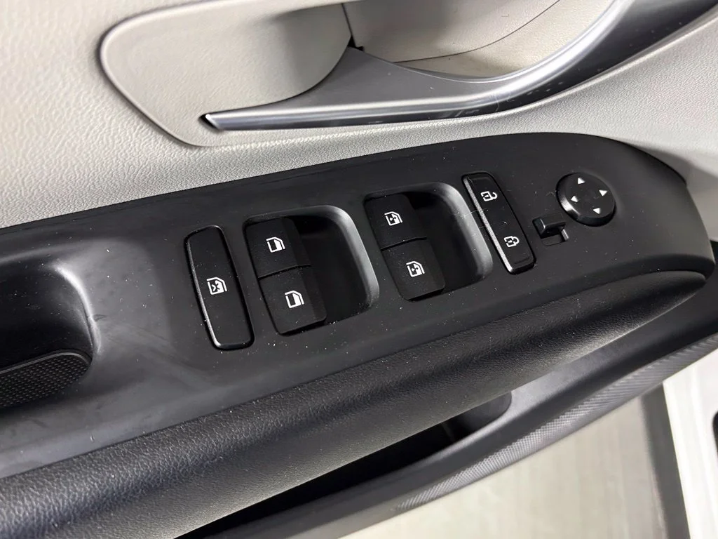 Used 2022 Gray Hyundai Blue image 15