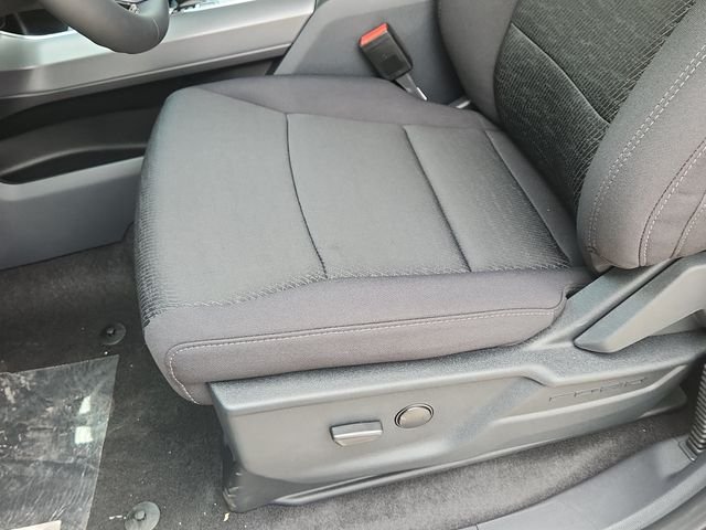 New 2026 Carbonized Gray Metallic Ford XLT image 8