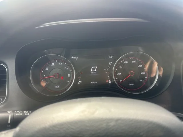 Used 2022 White Dodge SXT image 12