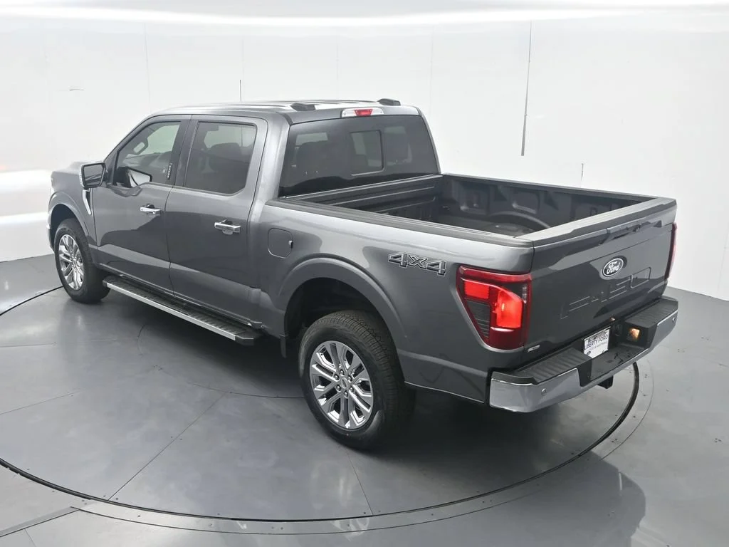 New 2026 Carbonized Gray Metallic Ford XLT image 44