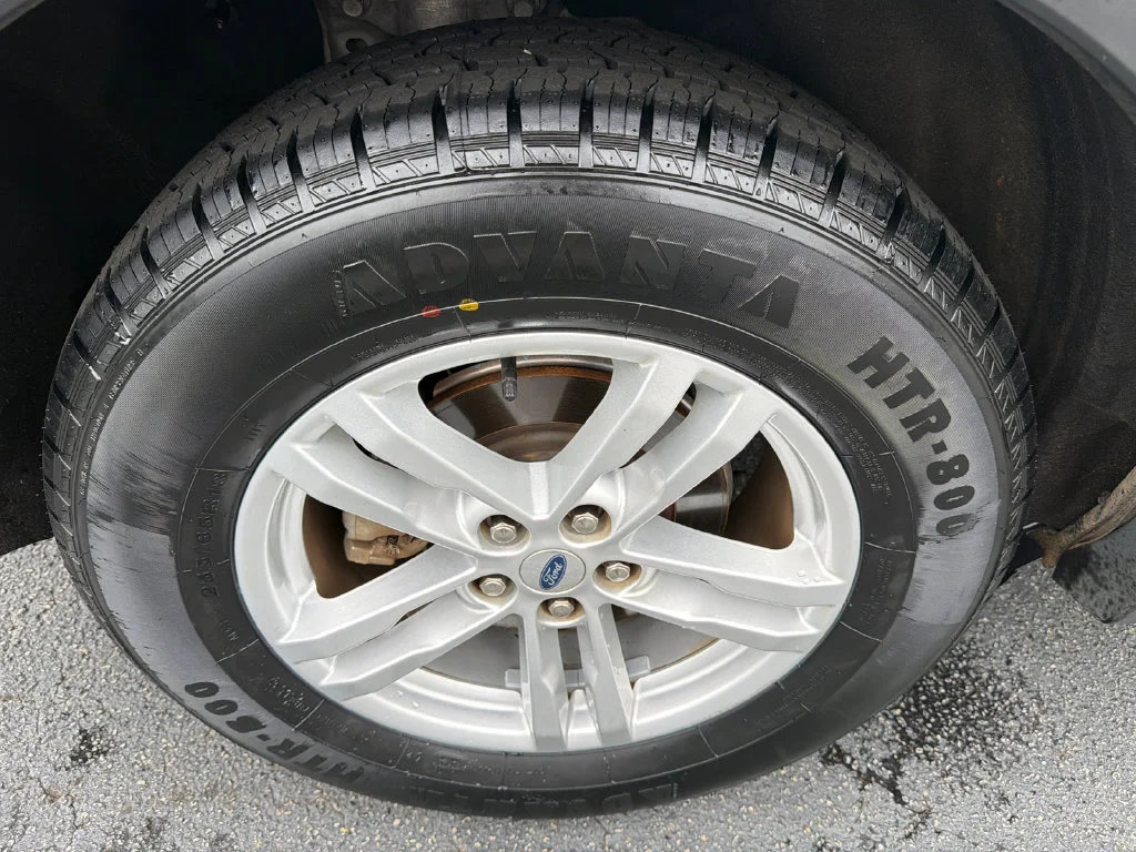 Used 2023 Silver Ford XLT image 17
