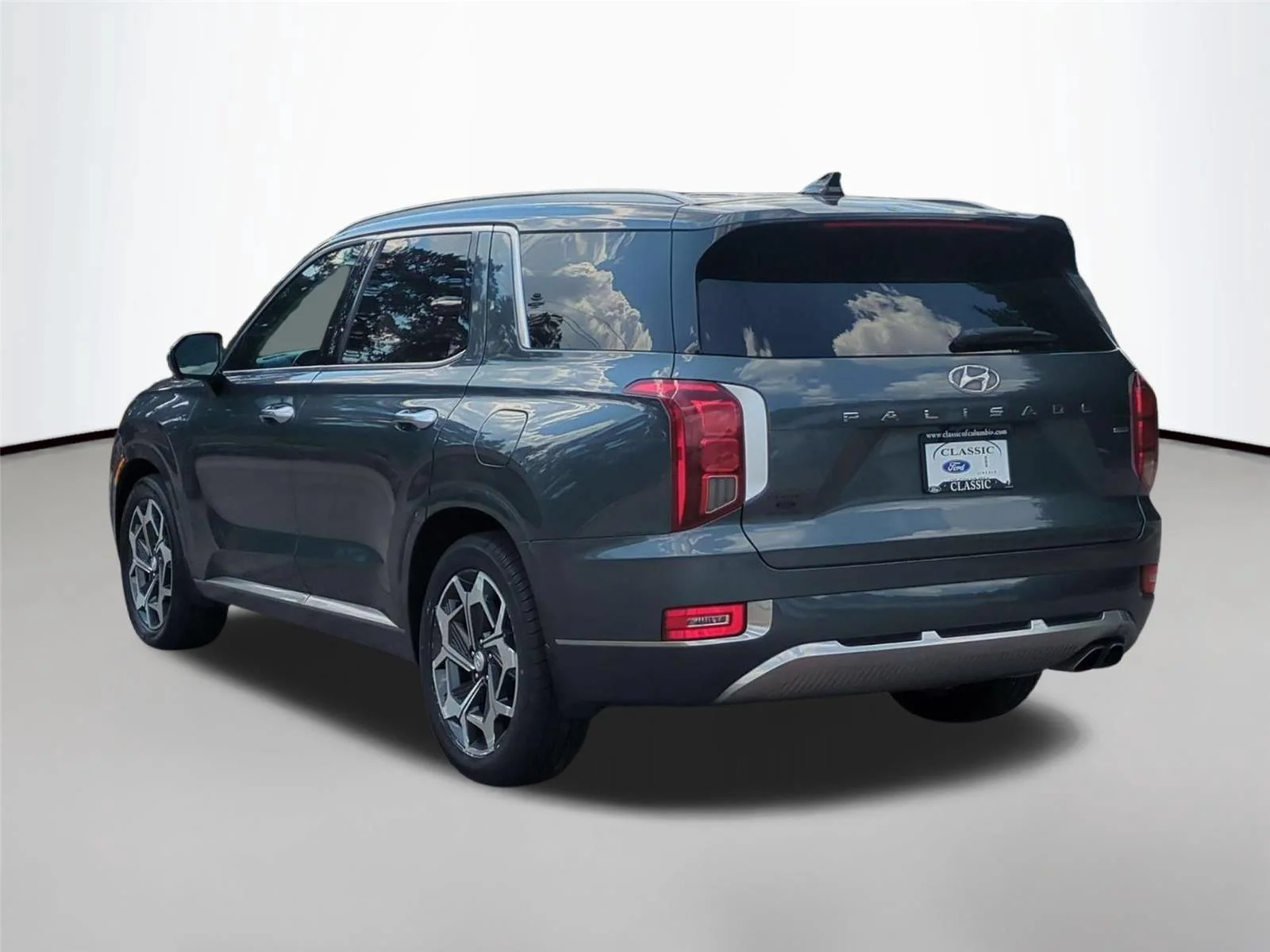 Used 2022  HYUNDAI  image 3