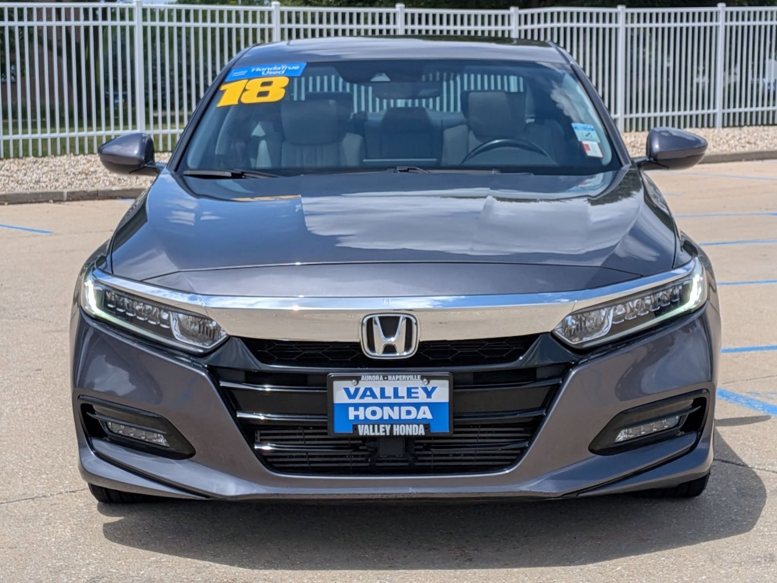 Certified Used 2018 Modern Steel Metallic Honda EX-L 1.5T image 4