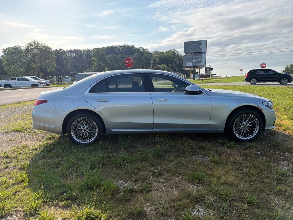 Used 2021 Silver Mercedes-Benz S 580 image 6