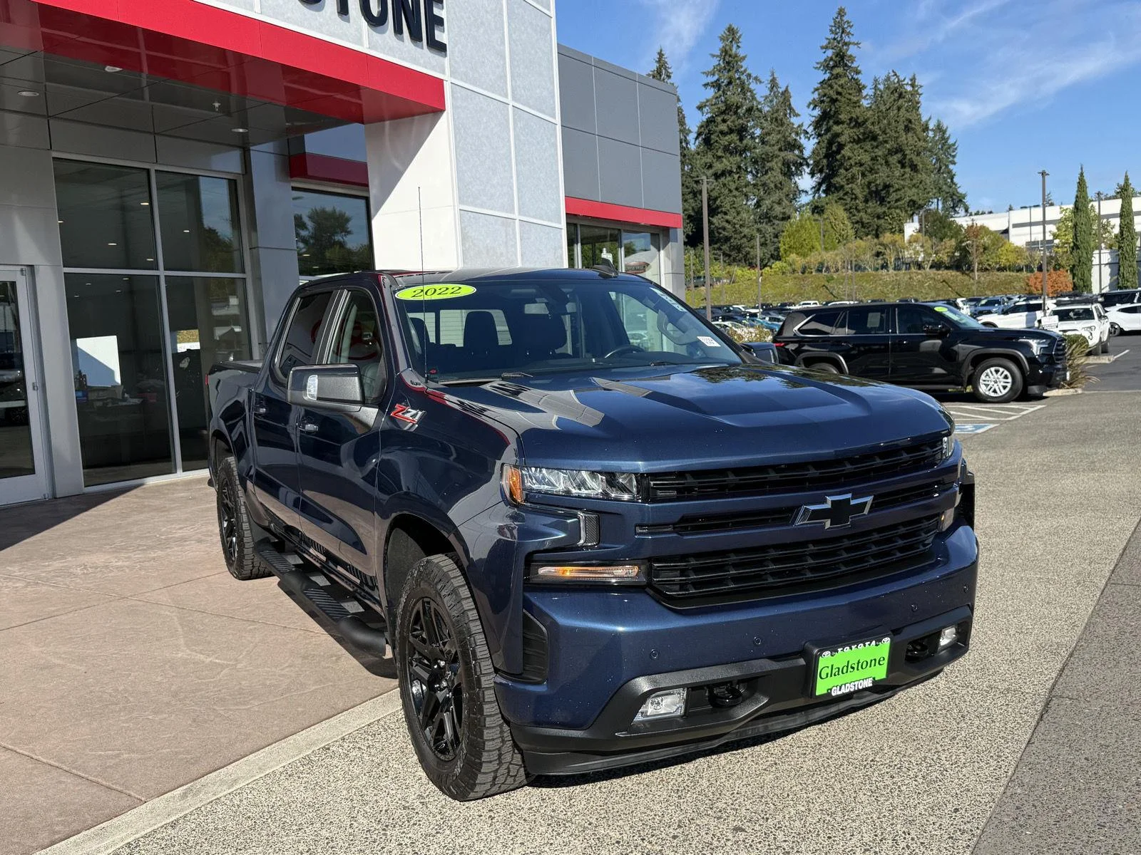 Used 2022 Northsky Blue Metallic Chevrolet RST image 9