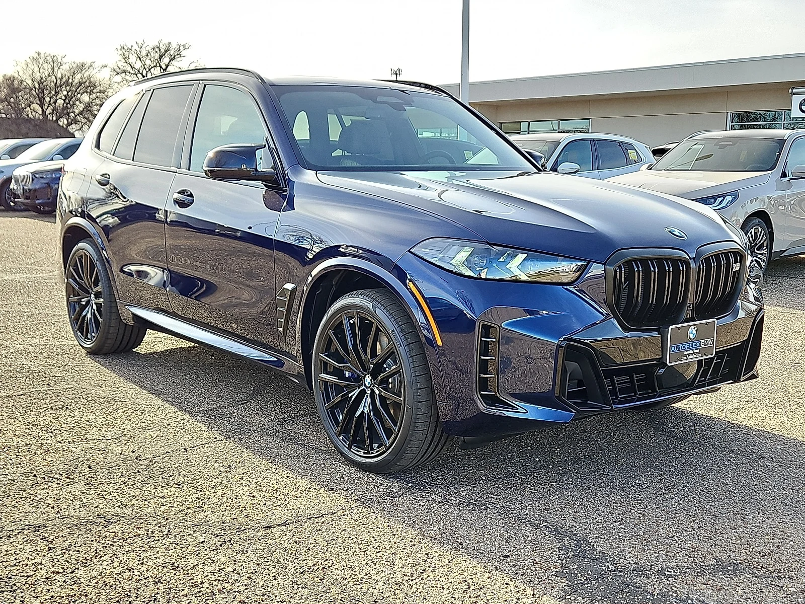 New 2026 Tanzanite Blue BMW M60i All-Wheel Drive Sports Activity Vehicle image 4