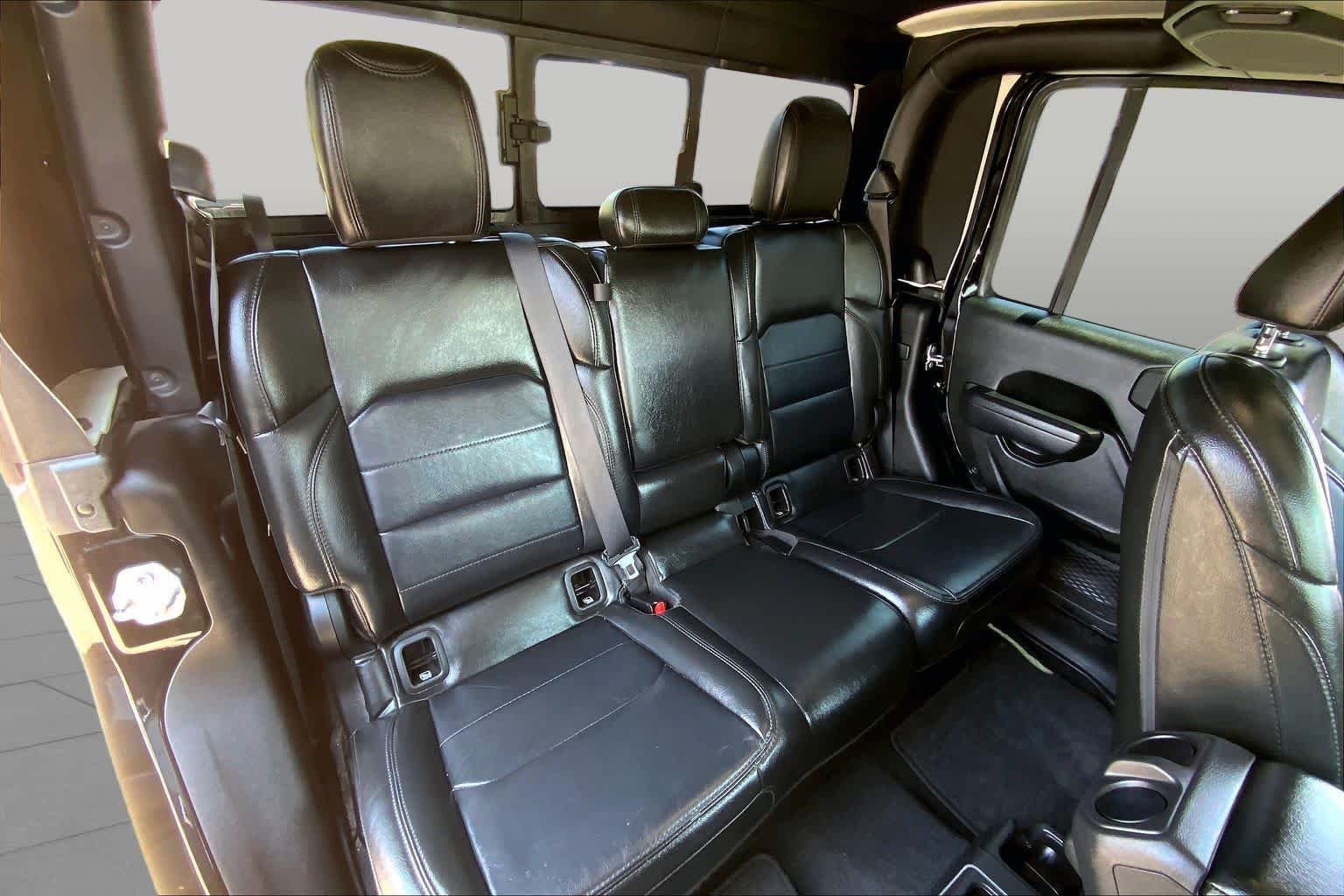 Used 2022 Black Clearcoat Jeep Texas Trail image 18