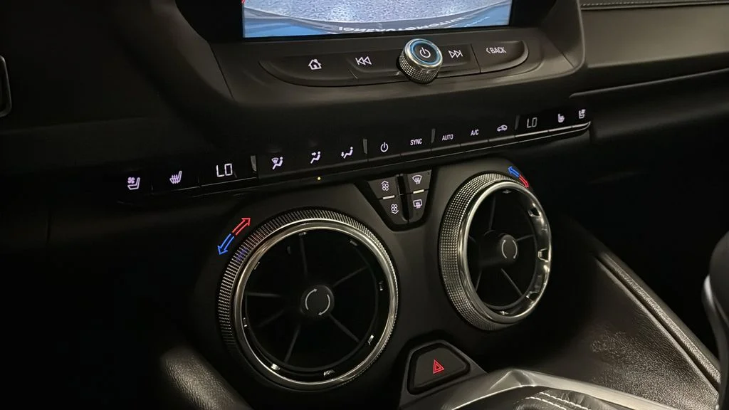 Used 2016 Black Metallic Chevrolet 2LT image 23