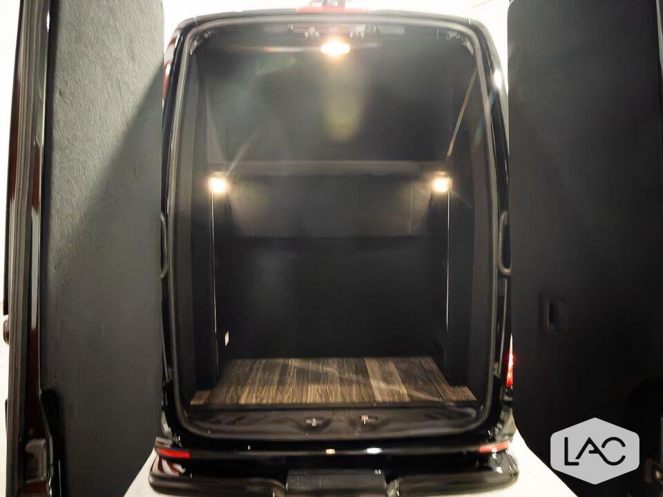 New 2027 BLACK OGV LUXURY COACH 170EXT image 13
