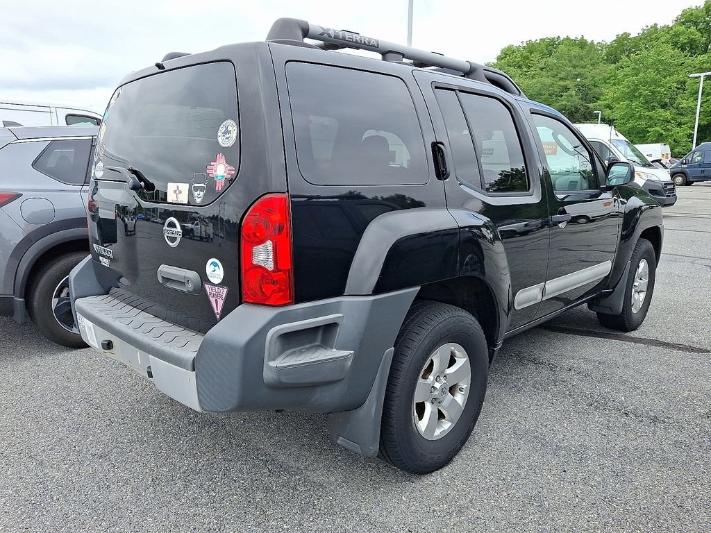 Used 2011 Black Nissan S image 6