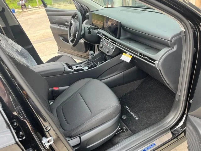 New 2026 Phantom Black Hyundai SE image 17