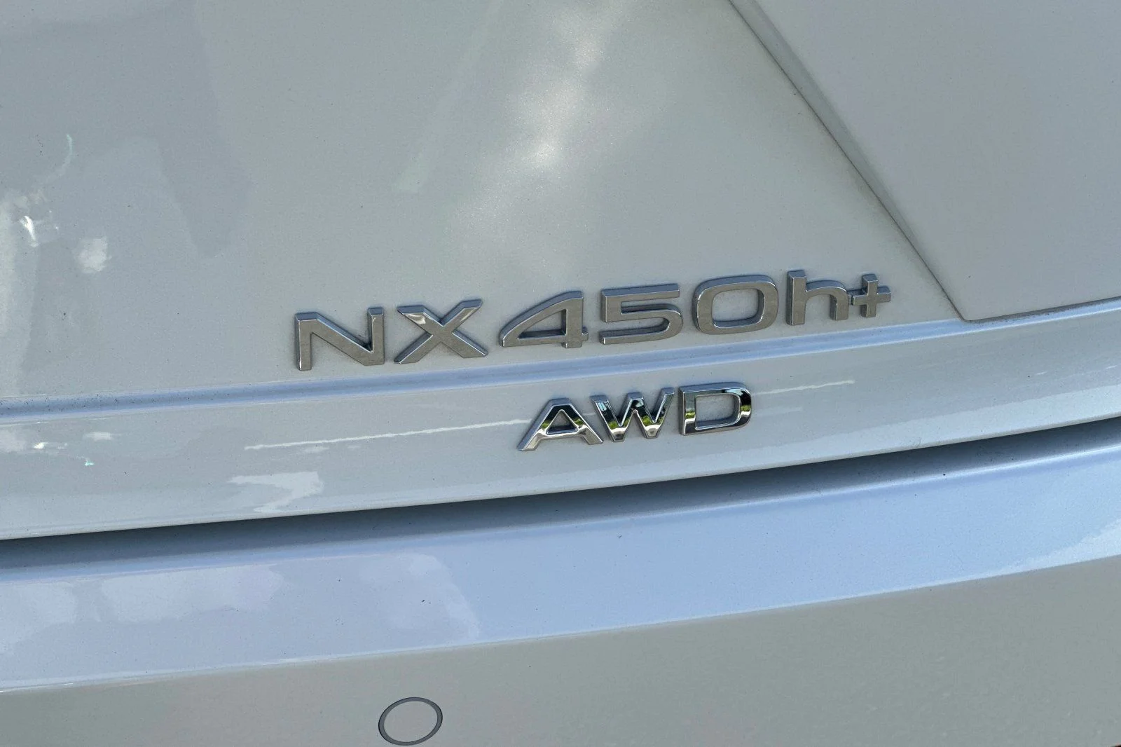 Used 2025 White Pearl Lexus 450h+ Luxury image 21