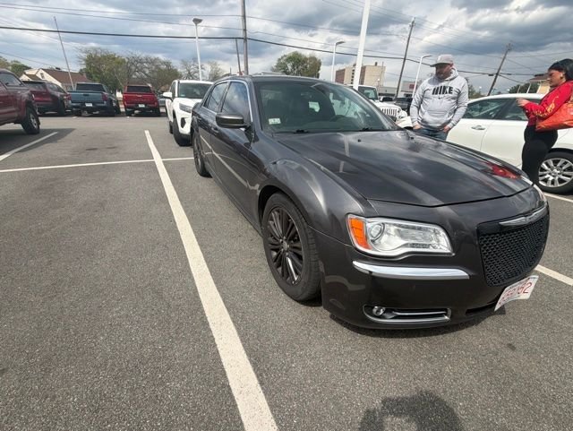 2013 Chrysler 300 -'s photo