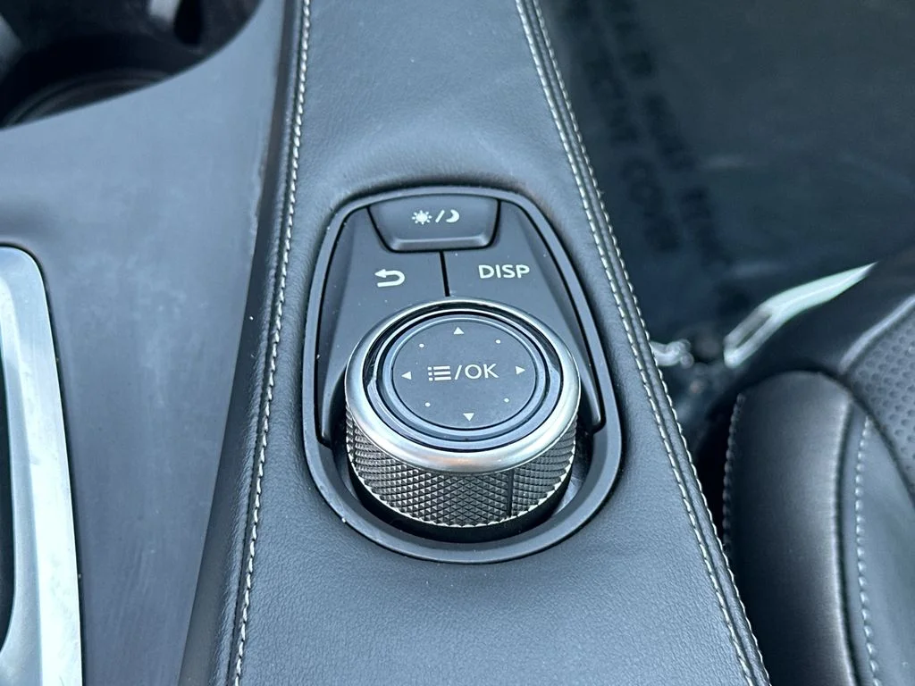 Used 2023 Black INFINITI LUXE image 28
