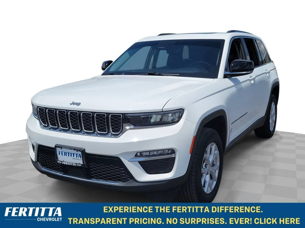 Used 2023 White Jeep Limited 4x4 image 1