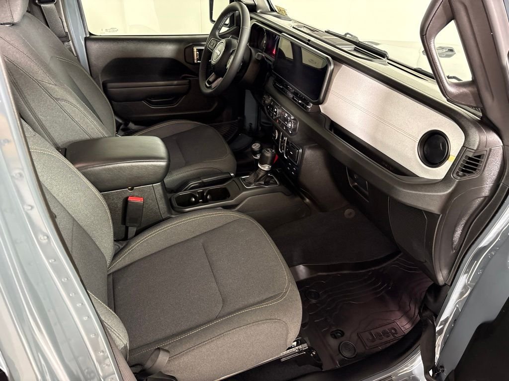 Used 2025 Gray Jeep Sport S image 16