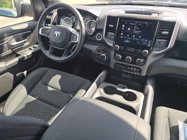 New 2026 Diamond Black Crystal Pearl-Coat Exterior Paint RAM Big Horn/Lone Star image 33