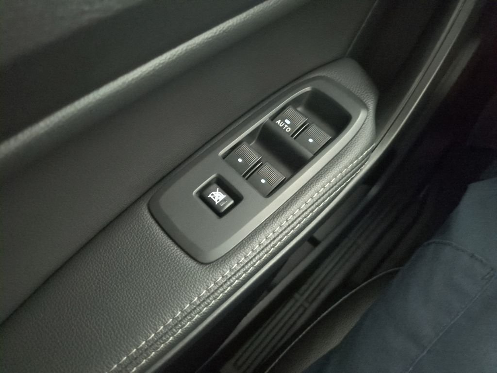 Used 2020 Red Ford Lariat image 11