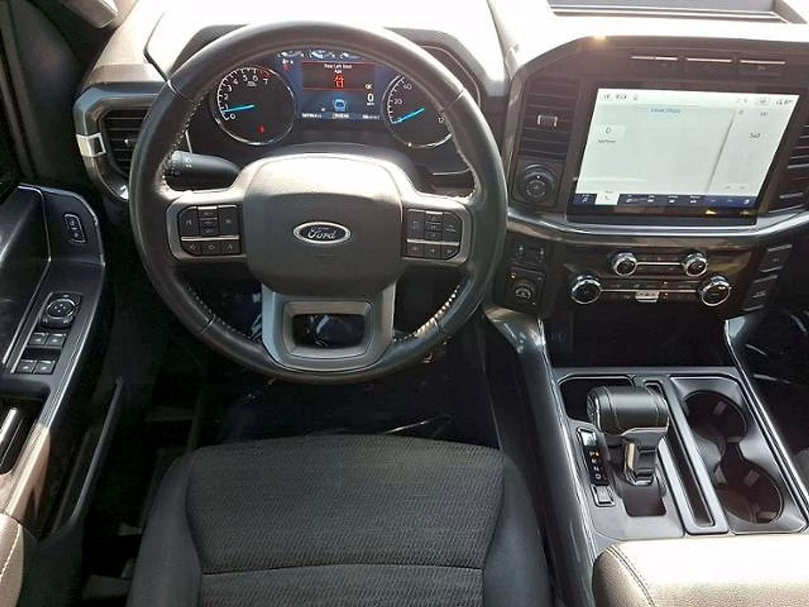 Used 2022 Oxford White Ford XLT image 12