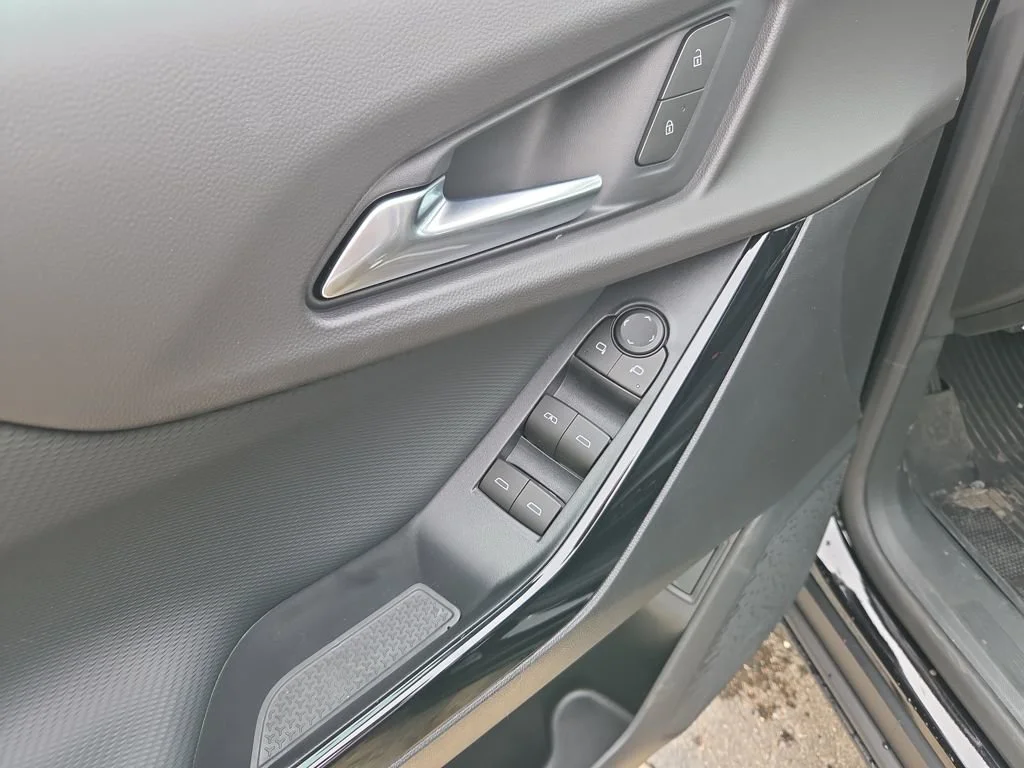 2026 Chevrolet Equinox LT - Photo 26