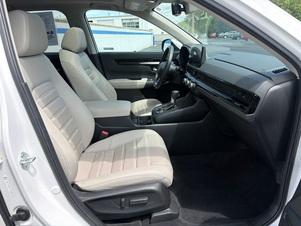 Certified Used 2024 Platinum White Pearl Honda EX-L image 25