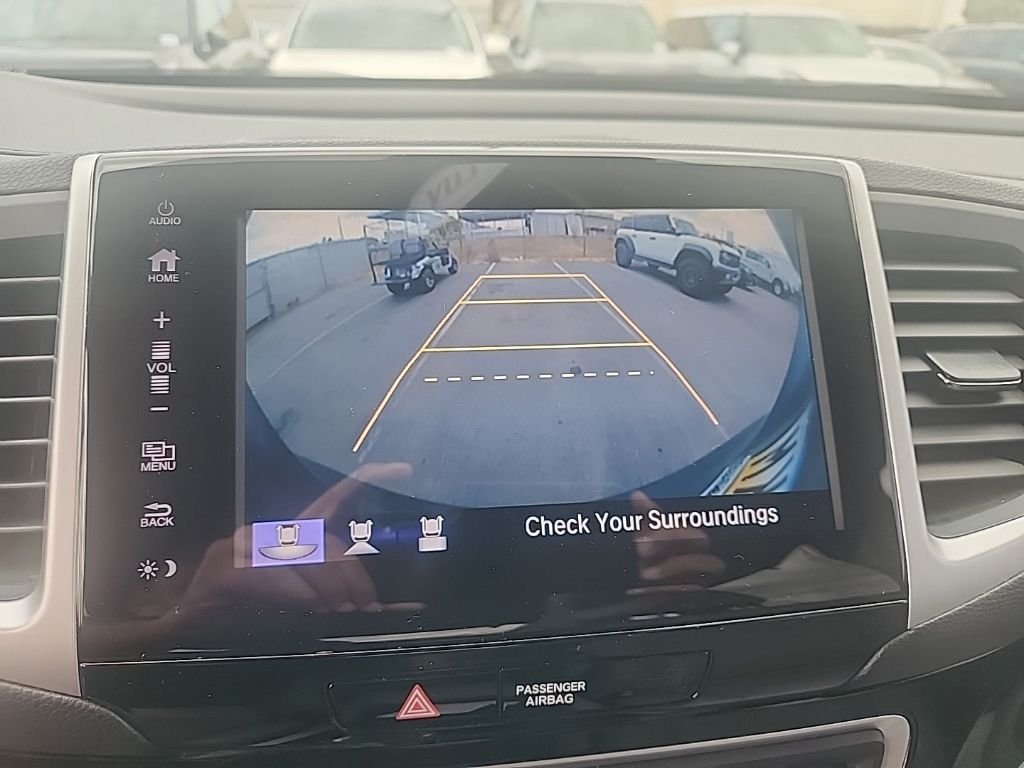 Used 2017 Blue Honda Touring image 23
