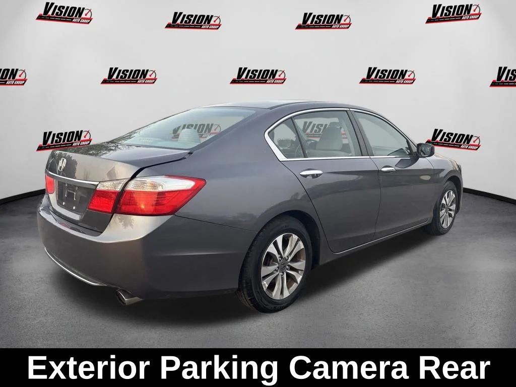 Used 2015 Silver Honda LX image 5