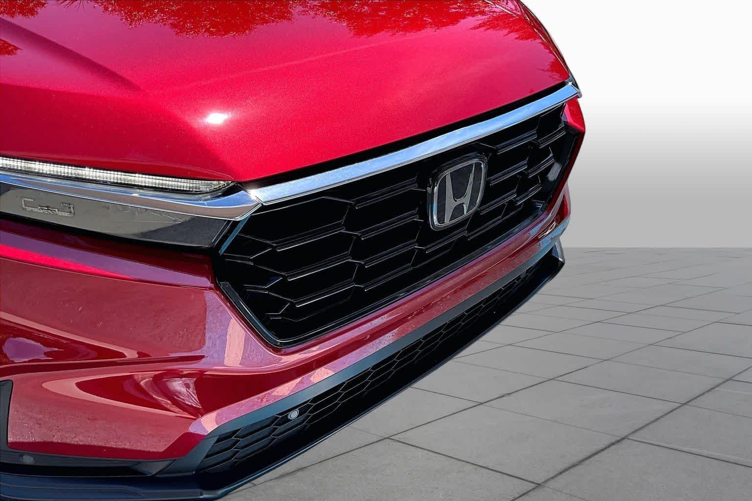 Used 2024 Radiant Red Metallic Honda EX-L image 30