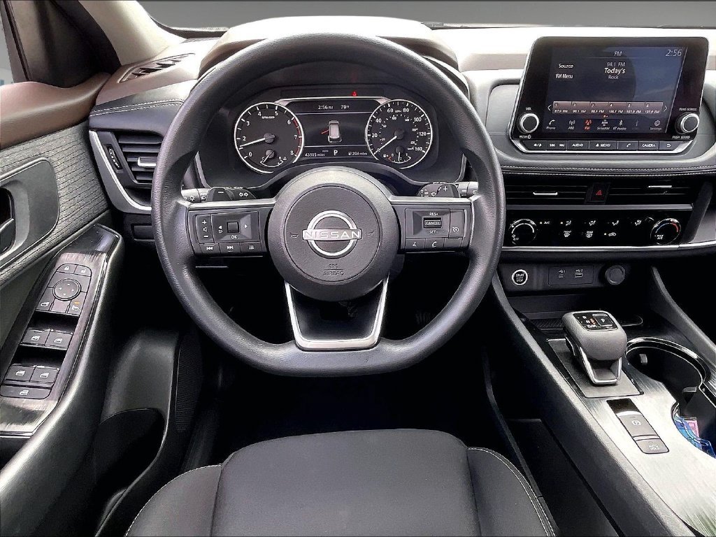 Used 2023 Glacier White Nissan S image 16