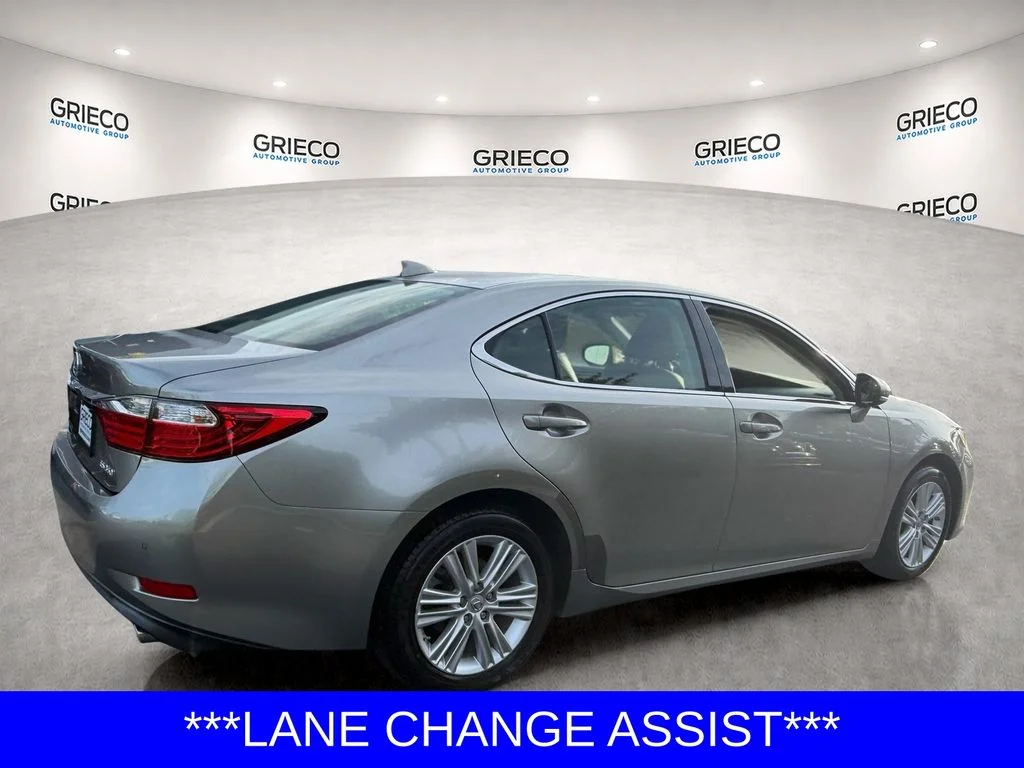 Used 2015 Silver Lexus 350 image 7