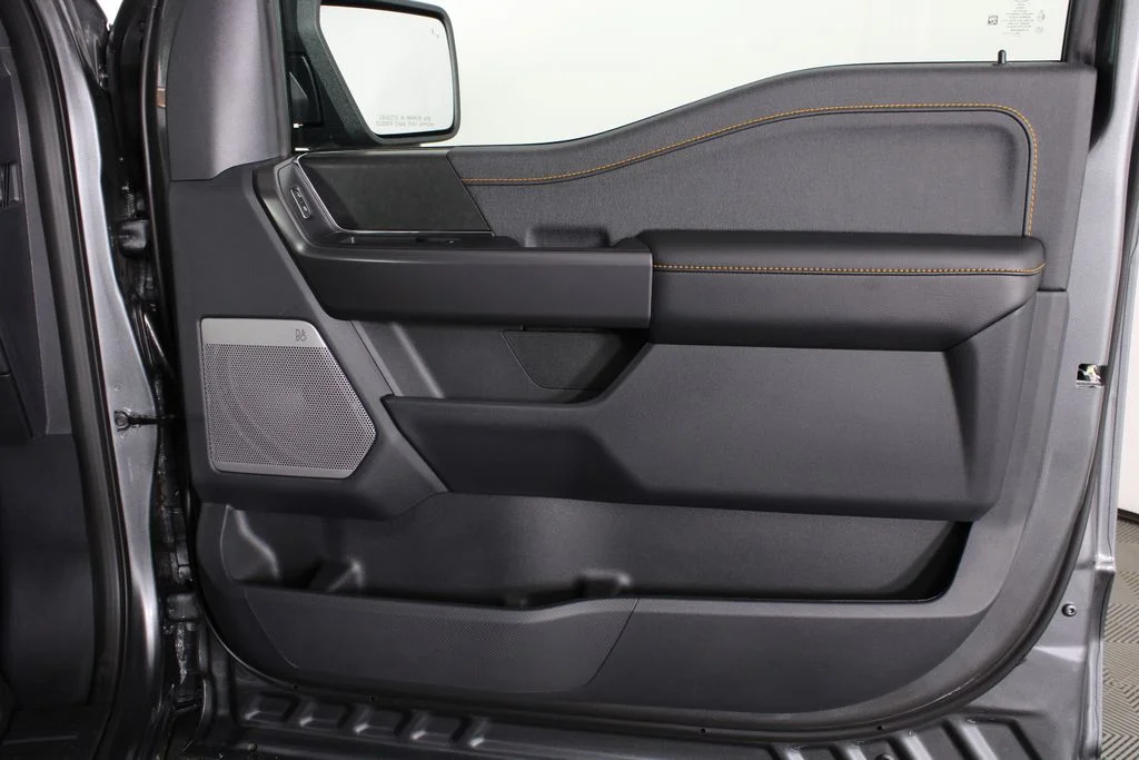 New 2026 Carbonized Gray Metallic Ford Tremor image 8