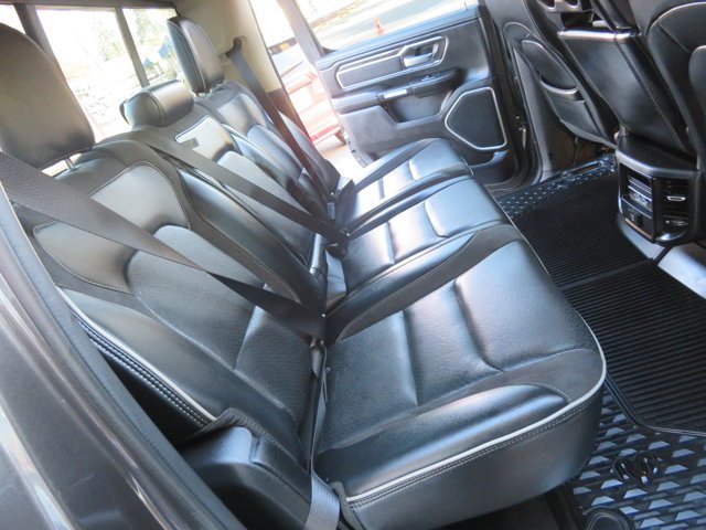 Used 2020 Granite Crystal Metallic Clearcoat Ram Laramie image 15