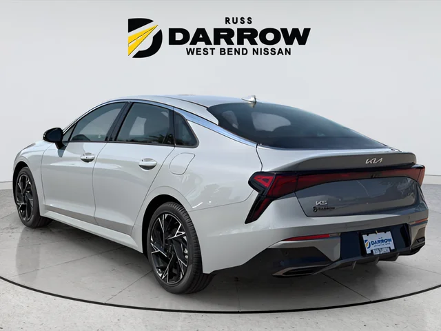 Used 2026 Gray Kia GT-Line image 3