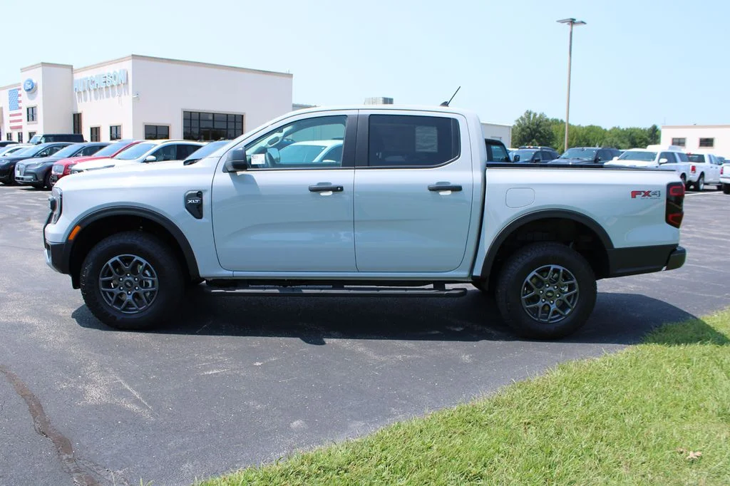 New 2026 Avalanche Ford XLT image 4