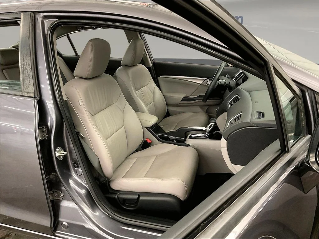 Used 2015 Gray Honda EX-L image 10