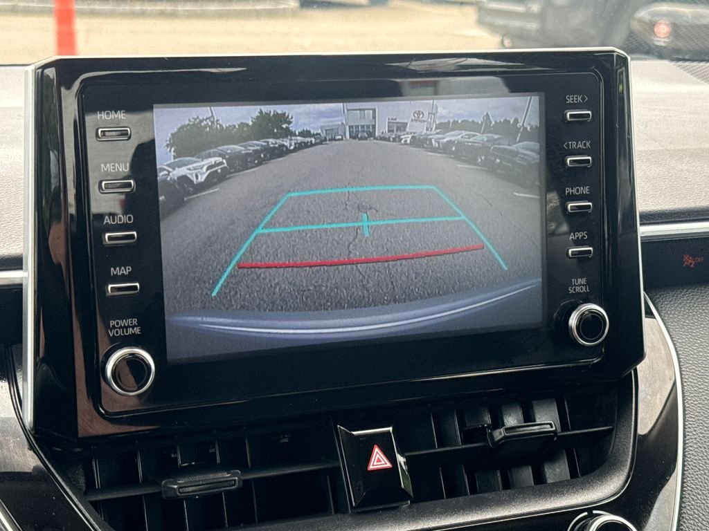 Used 2020 Silver Toyota LE image 22