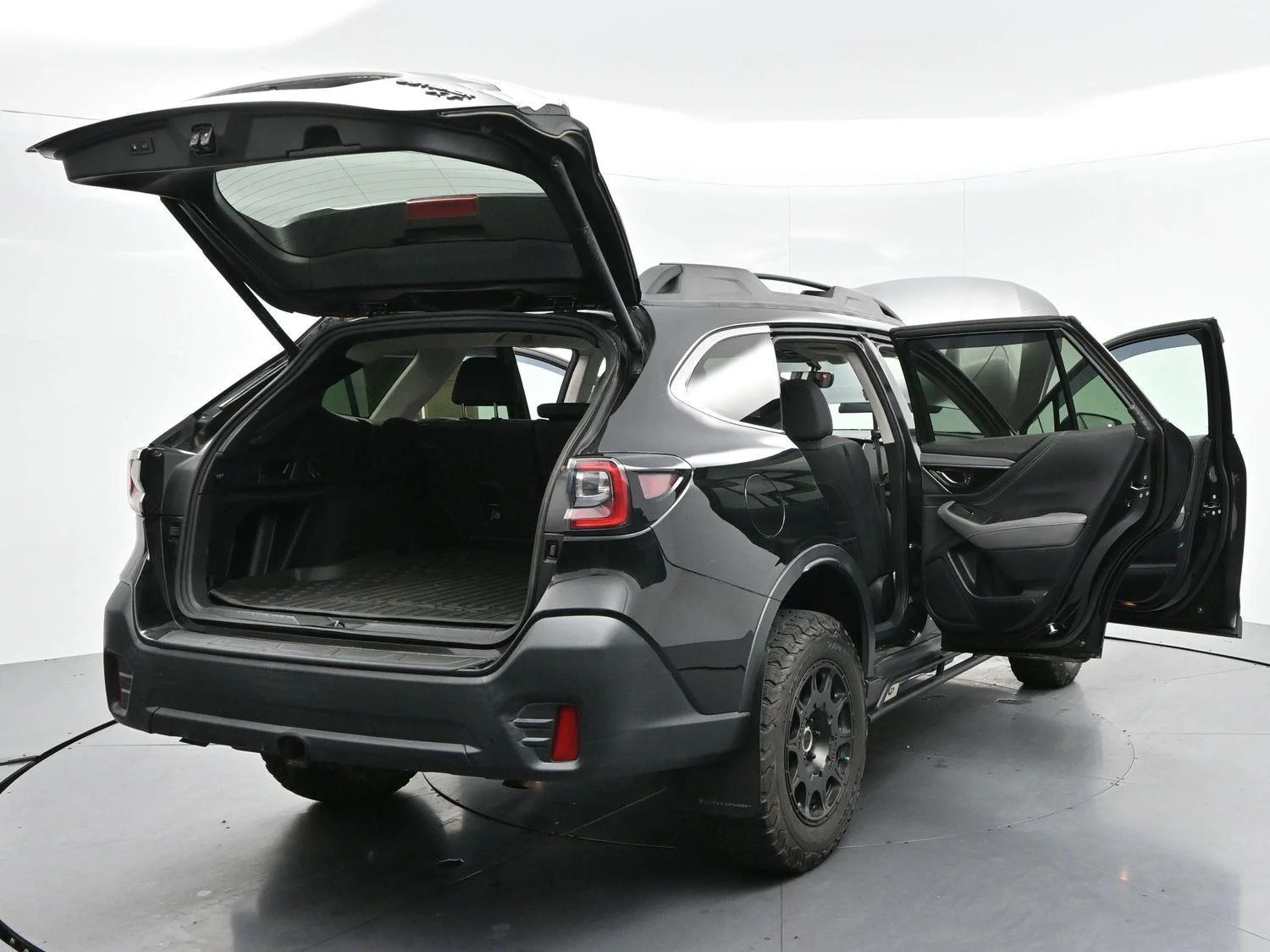Used 2021 Crystal Black Silica Subaru Onyx Edition XT image 43