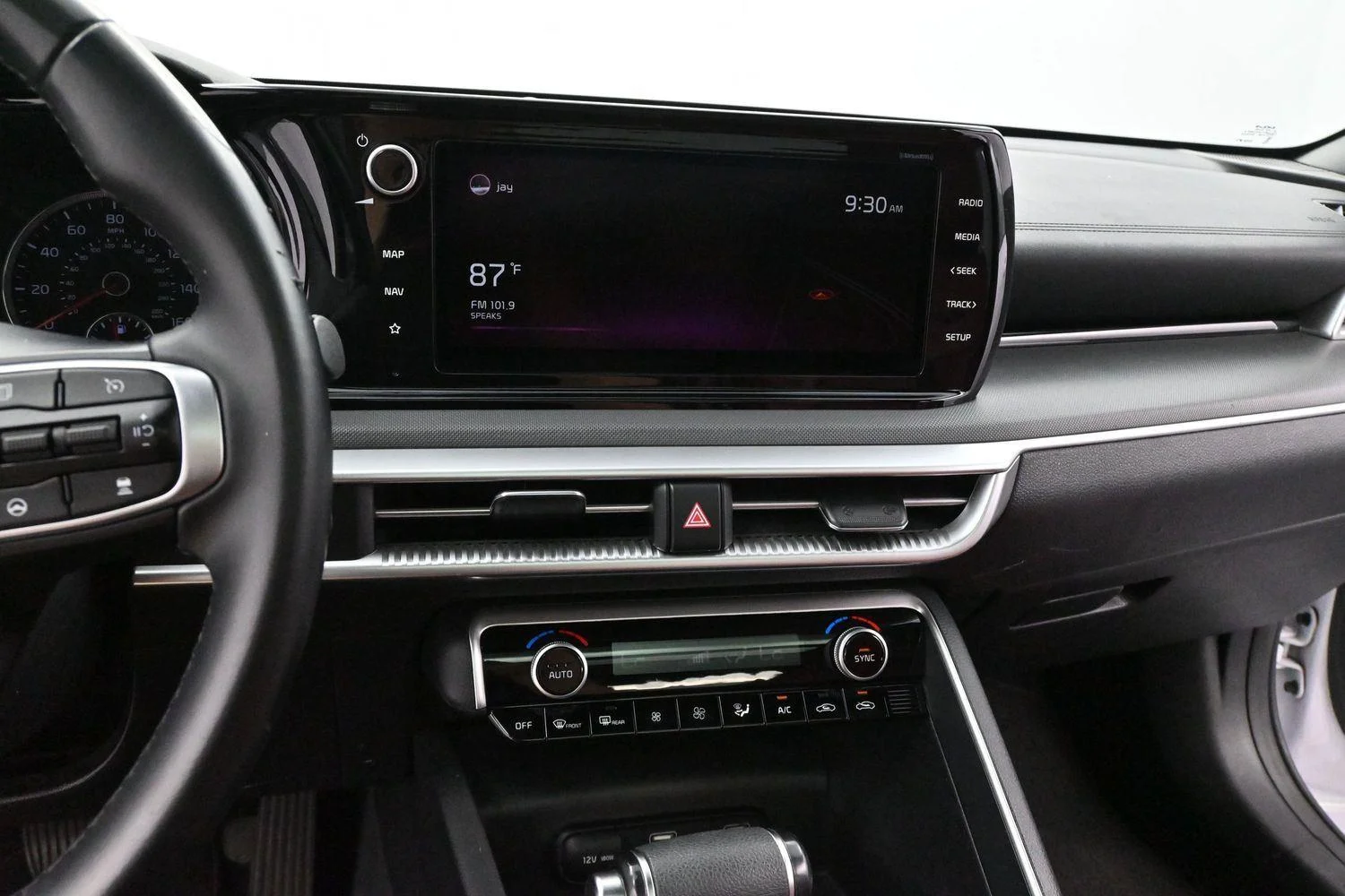 Used 2022 Glacial White Pearl Kia GT-Line image 17