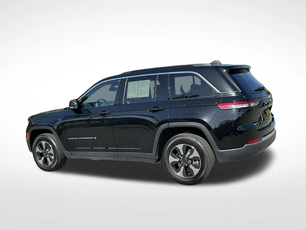 Used 2024 Black Jeep 4xe image 7