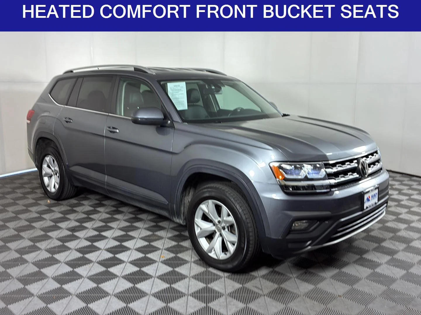 Used 2019 Platinum Gray Metallic Volkswagen 3.6L V6 SE image 2