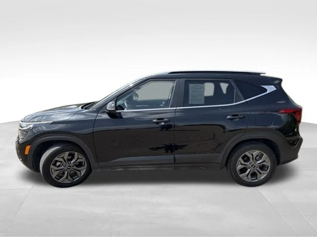 Used 2024 Black Kia S image 4