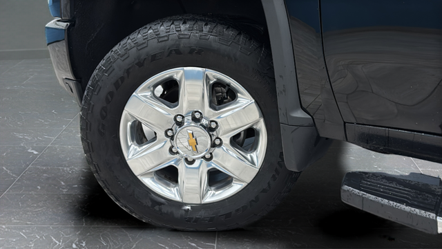 Used 2021 Black Chevrolet LTZ image 38